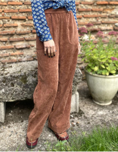 Pantalon coupe droite en velours côtelé